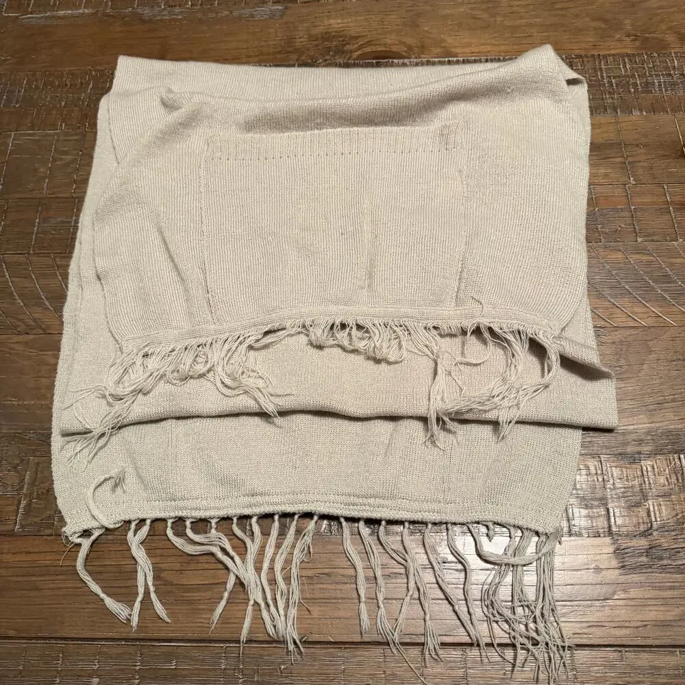 Dual Pocket Shawl Scarf Oatmeal Beige Knit Wrap Fringe Trim 62